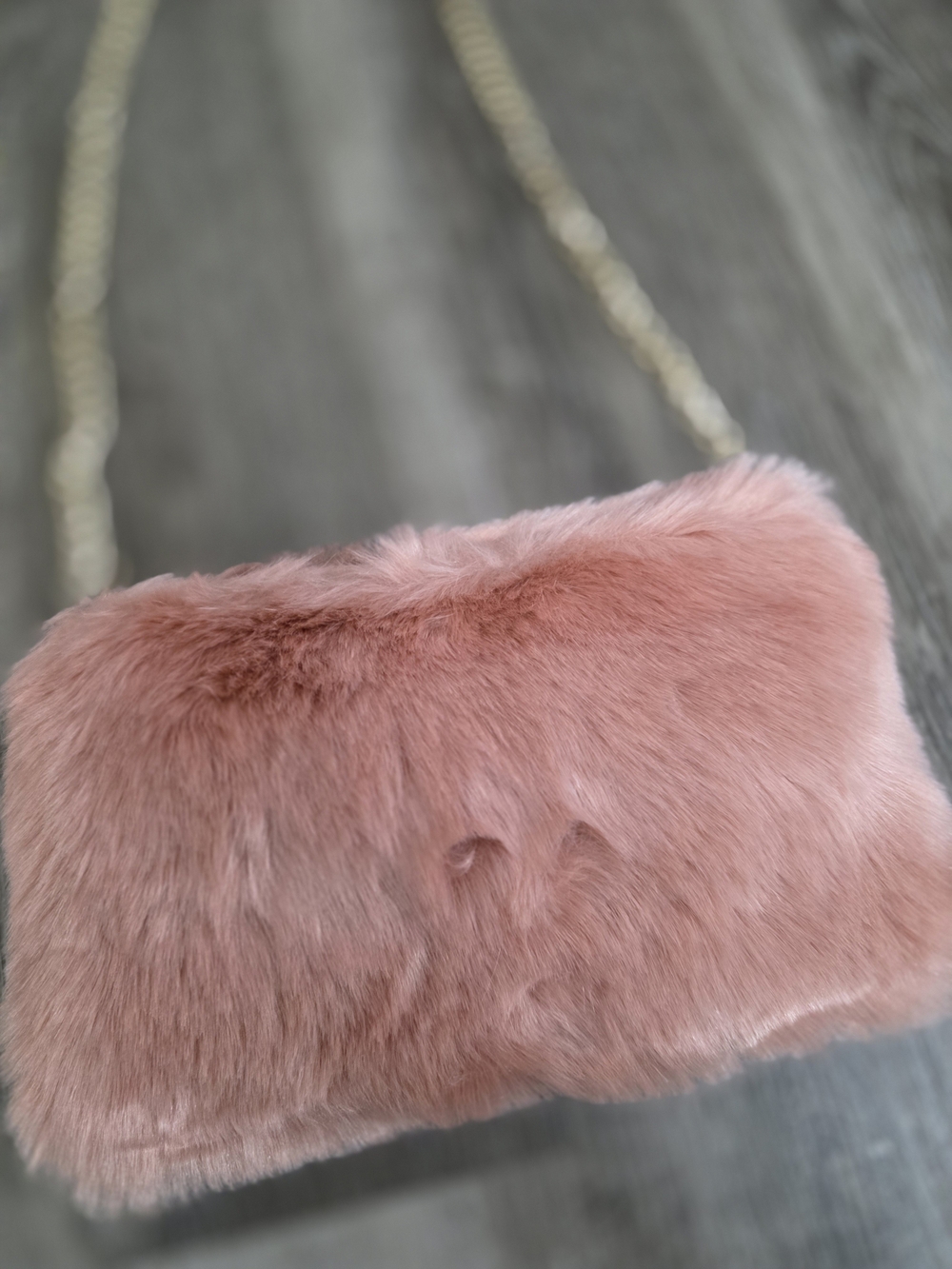 BRAND NEW Pink Faux Fur Shoulder Bag Gold Chain Crossbody Purse 10x6